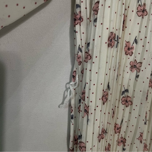 Carly Jean Los Angeles dress S small Ivory white floral High neck Pleated Womens - Picture 6 of 9